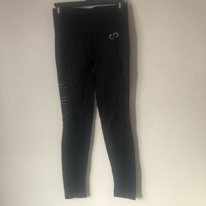 ❤️Black Perforated High Waisted High Rise Leggings Size M